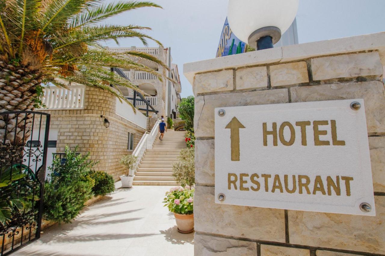 Hotel Vila Tina Arbanija Εξωτερικό φωτογραφία
